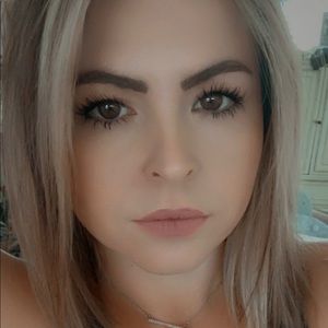 Meet your Posher, Joanna